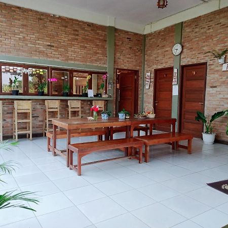 Bua Guest House Medan Exterior foto