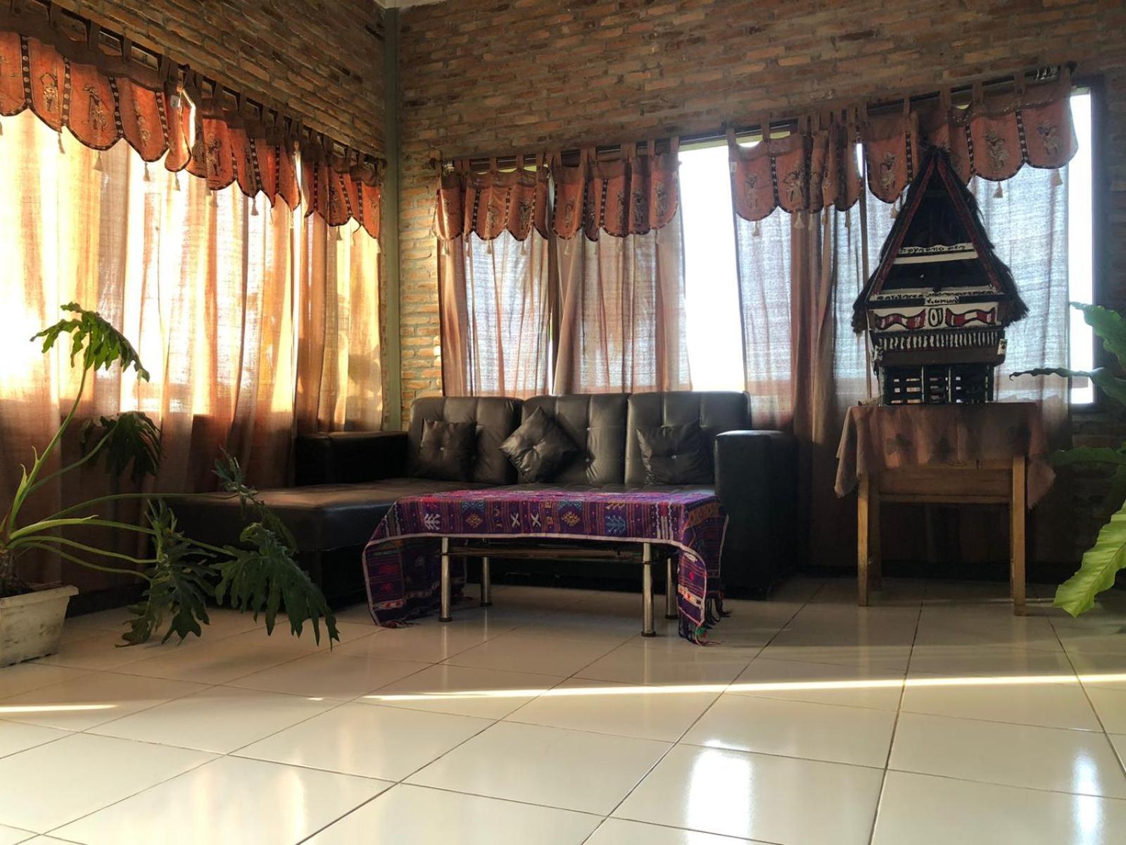 Bua Guest House Medan Exterior foto