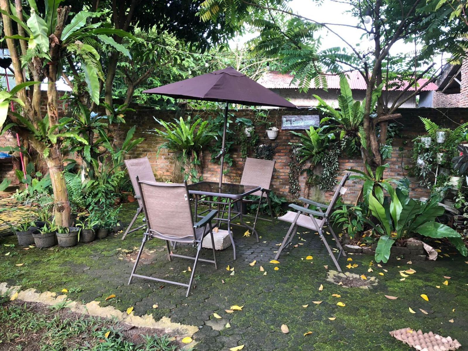 Bua Guest House Medan Exterior foto