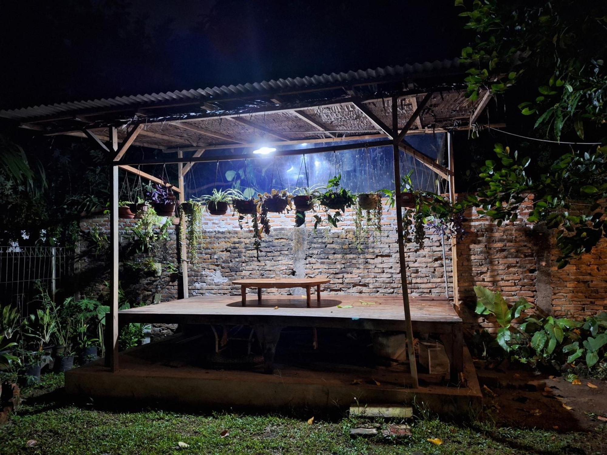 Bua Guest House Medan Exterior foto