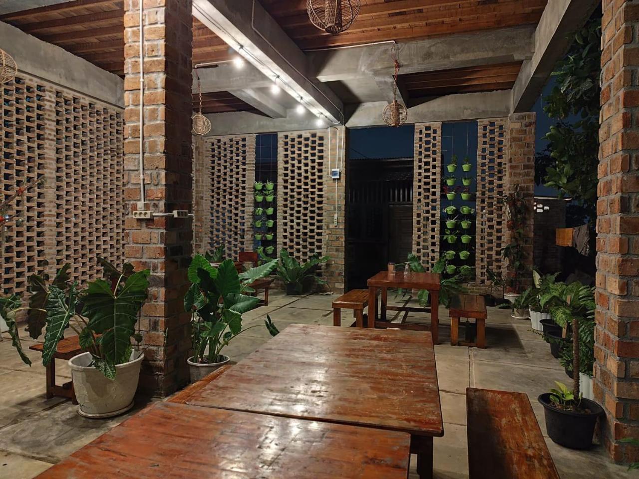 Bua Guest House Medan Exterior foto